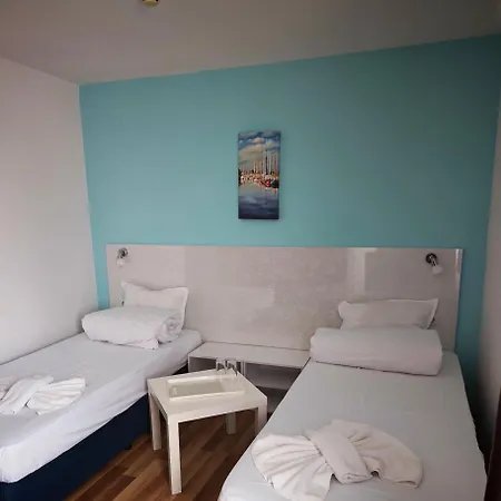 Chance Sarafovo Pensiune