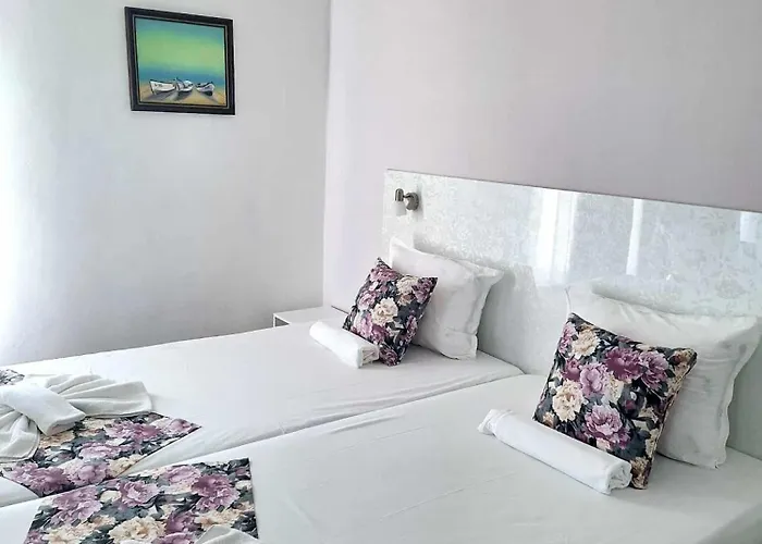 Chance Sarafovo Гостьовий будинок 3*