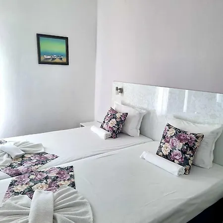 Chance Sarafovo Guest house 3*